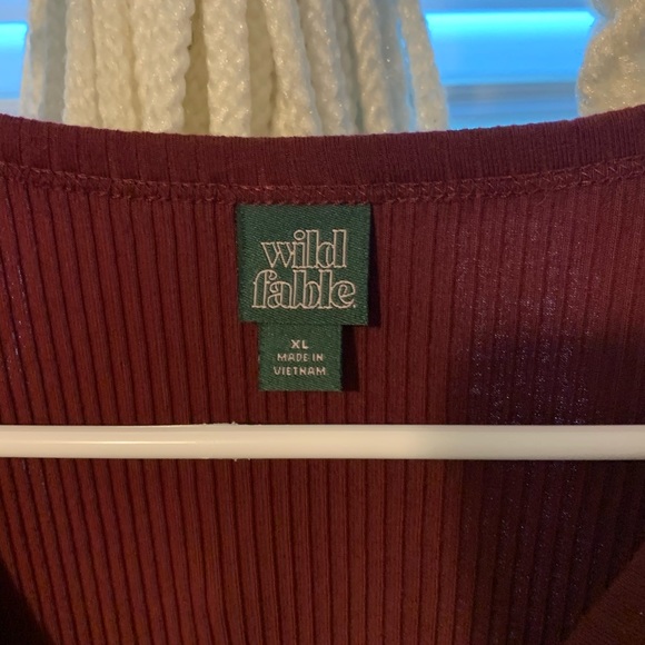 Red/ maroon dress with butterfly - Picture 2 of 2